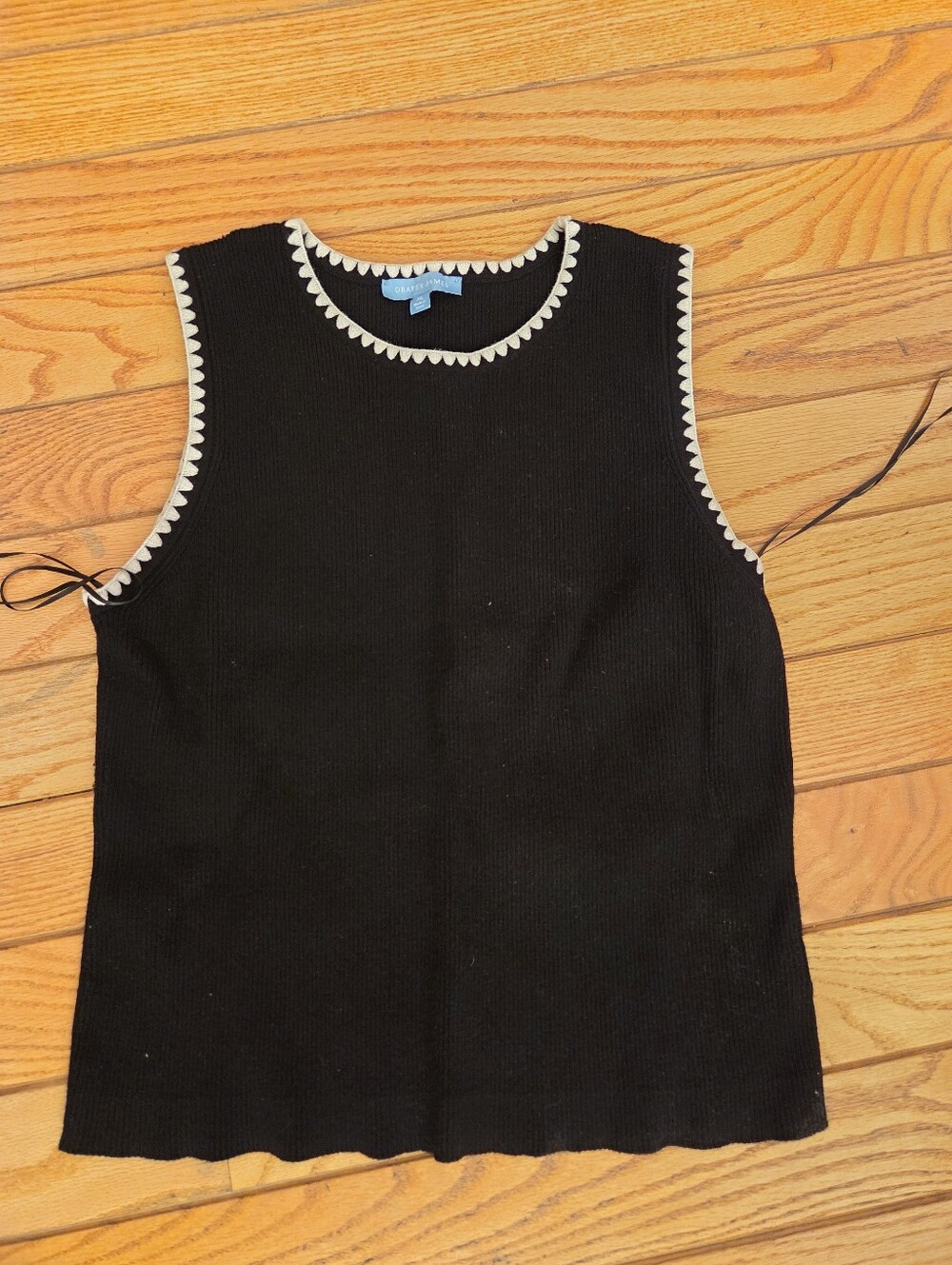 Draper James: Black Tank with White Scallop Trim - Size XL, Runs Small
